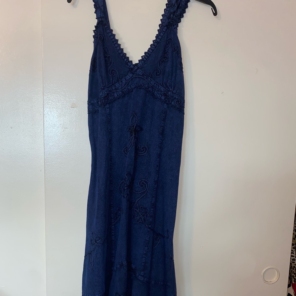 Cute blue flowlyw dress